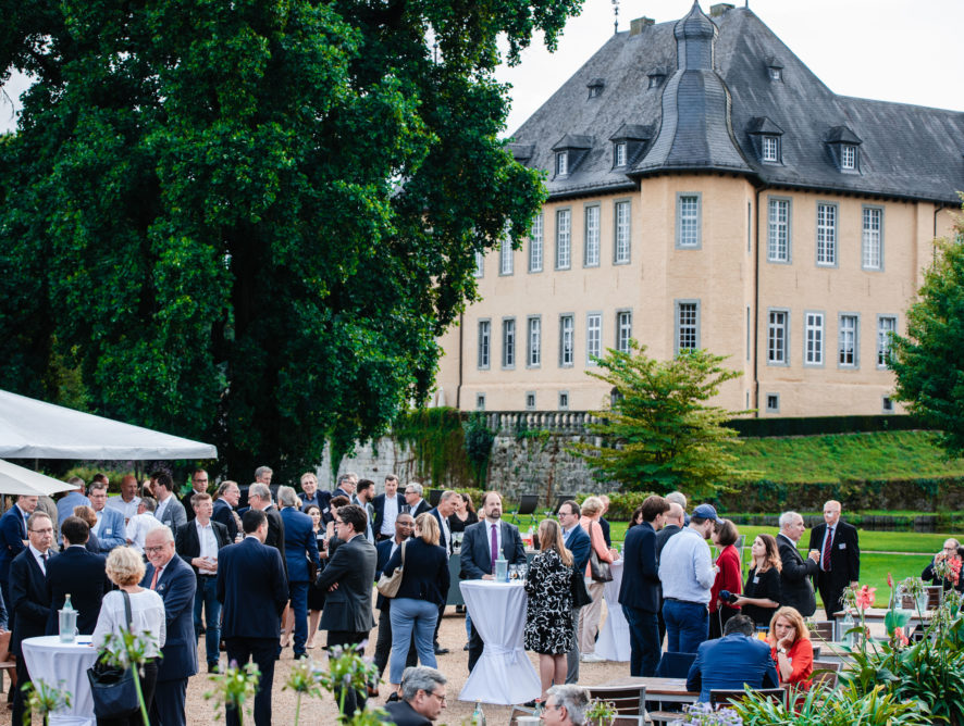 Rheinisches Sommerfest der Metropolregion Rheinland verbindet 160 Gäste auf Schloss Dyck