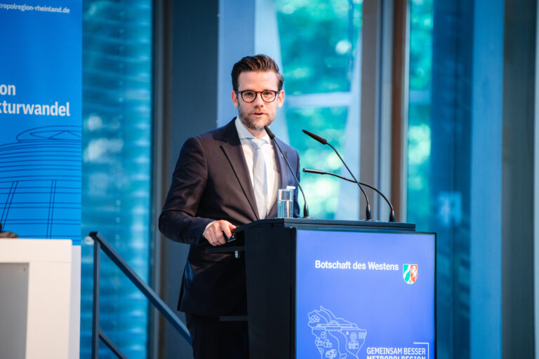 Metropolregion Rheinland (MRR) _ Parlamentarischer Abend Berlin 2024 (97)